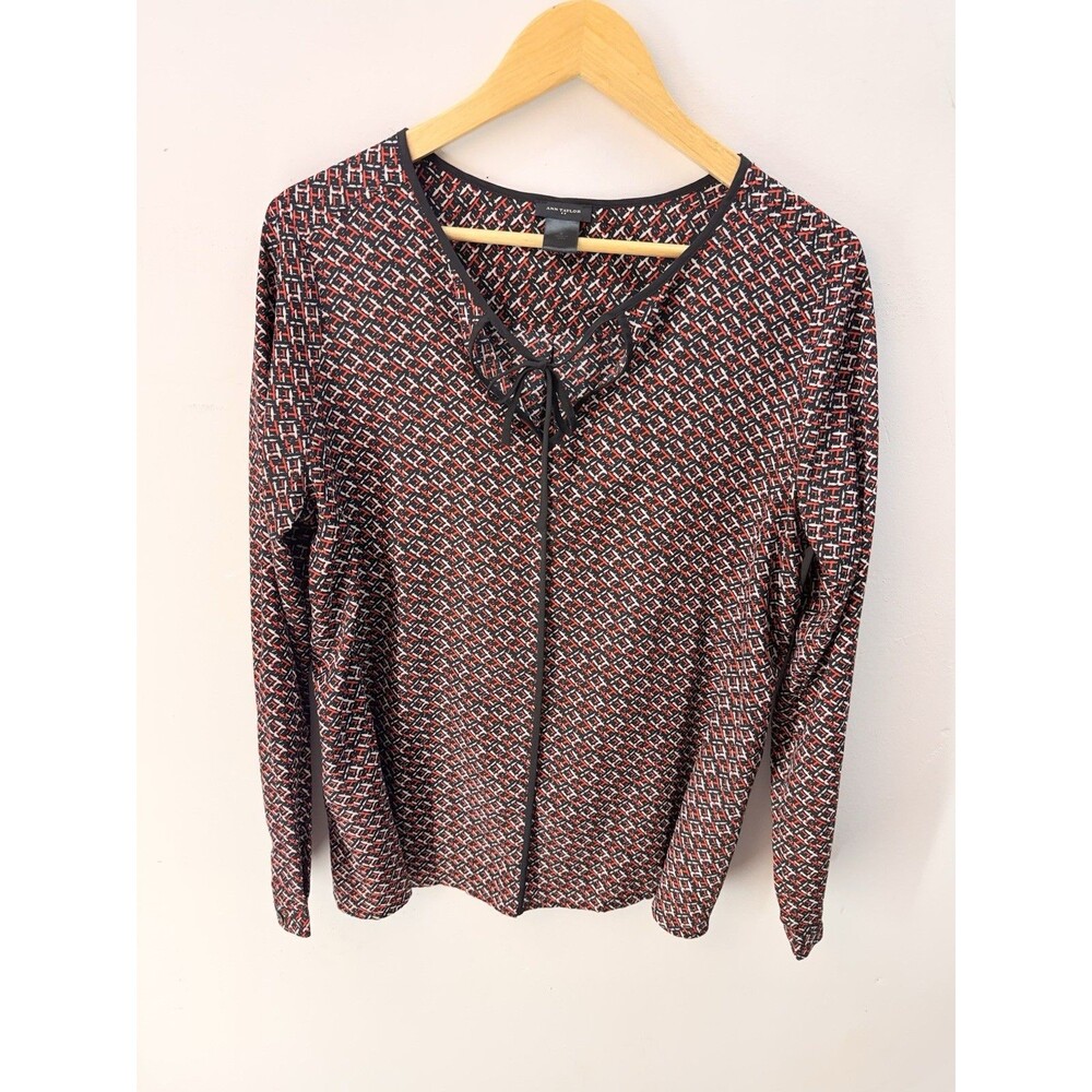 ANN TAYLOR :WOMEN DRESS BLOUSE SIZE 8 VNECK PULLOVER POLYESTER - Picture 3 of 11